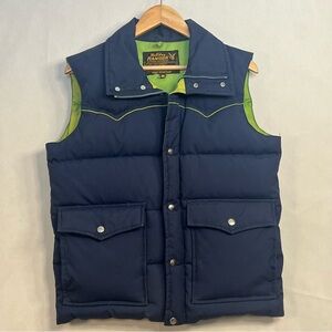 💥VTG 70’s Holiday Ranger Down‎ Feather Vest💥